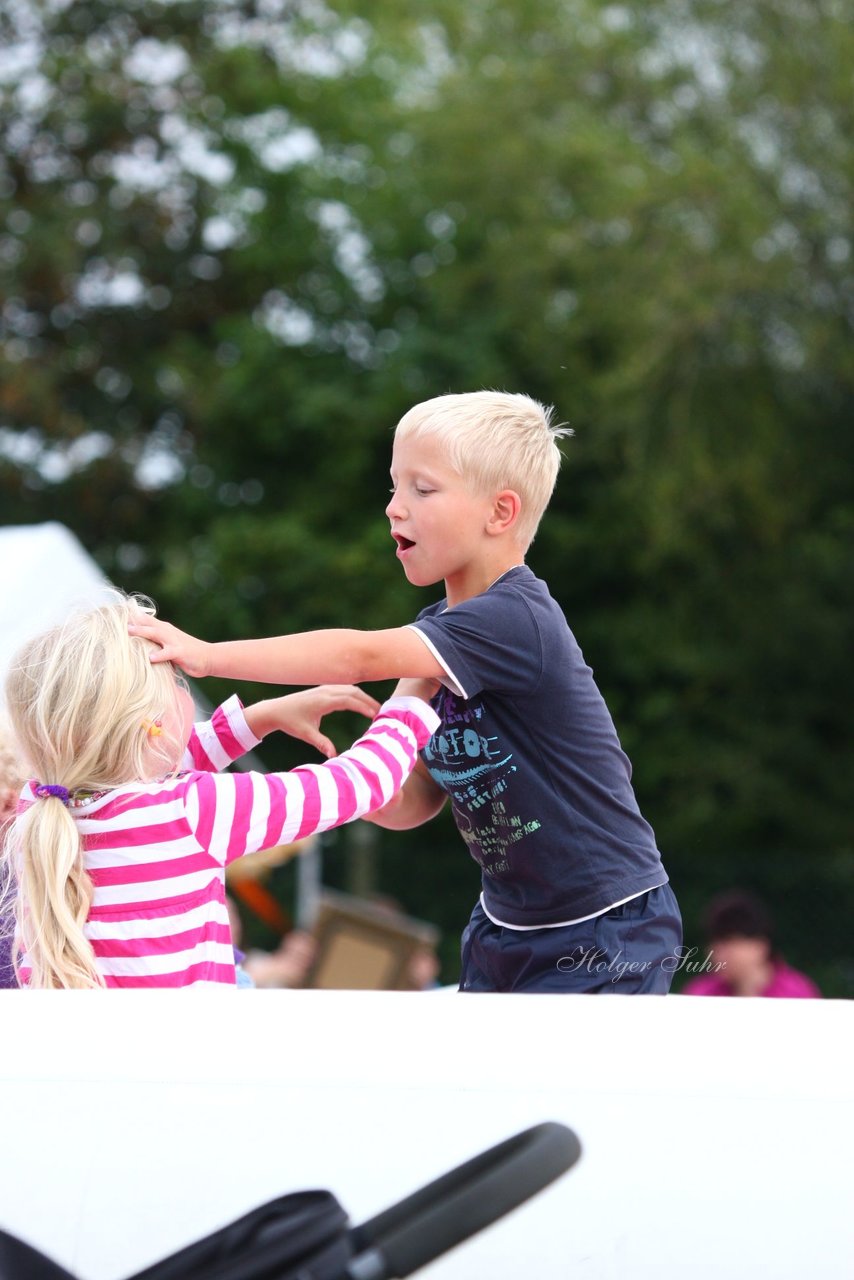 Bild 225 - Vogelschießen 2011